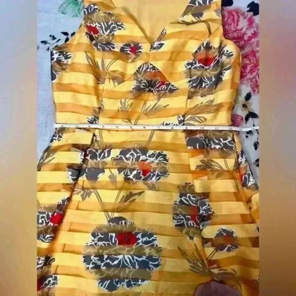 Banana Republic Gold Floral Print Fit and Flare Dress Women's Size 0 - Picture 4 of 8